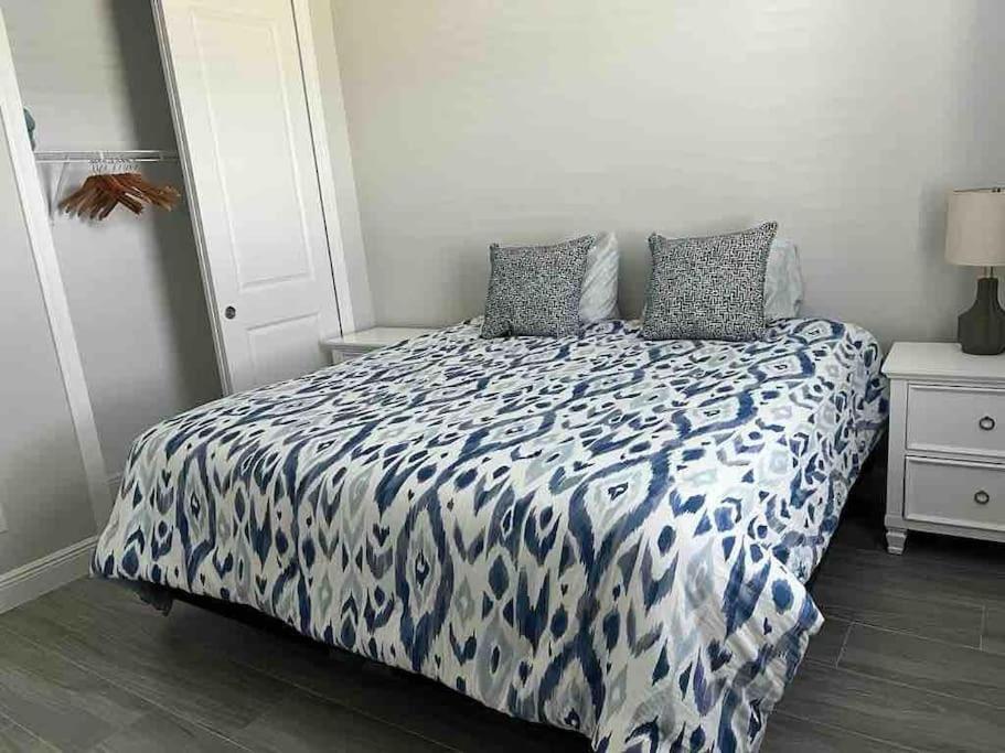 קייפ קורל Newly Built Villa Ballerina With Heated Pool And Incredible View Into Beautiful Arrowheadcanal מראה חיצוני תמונה