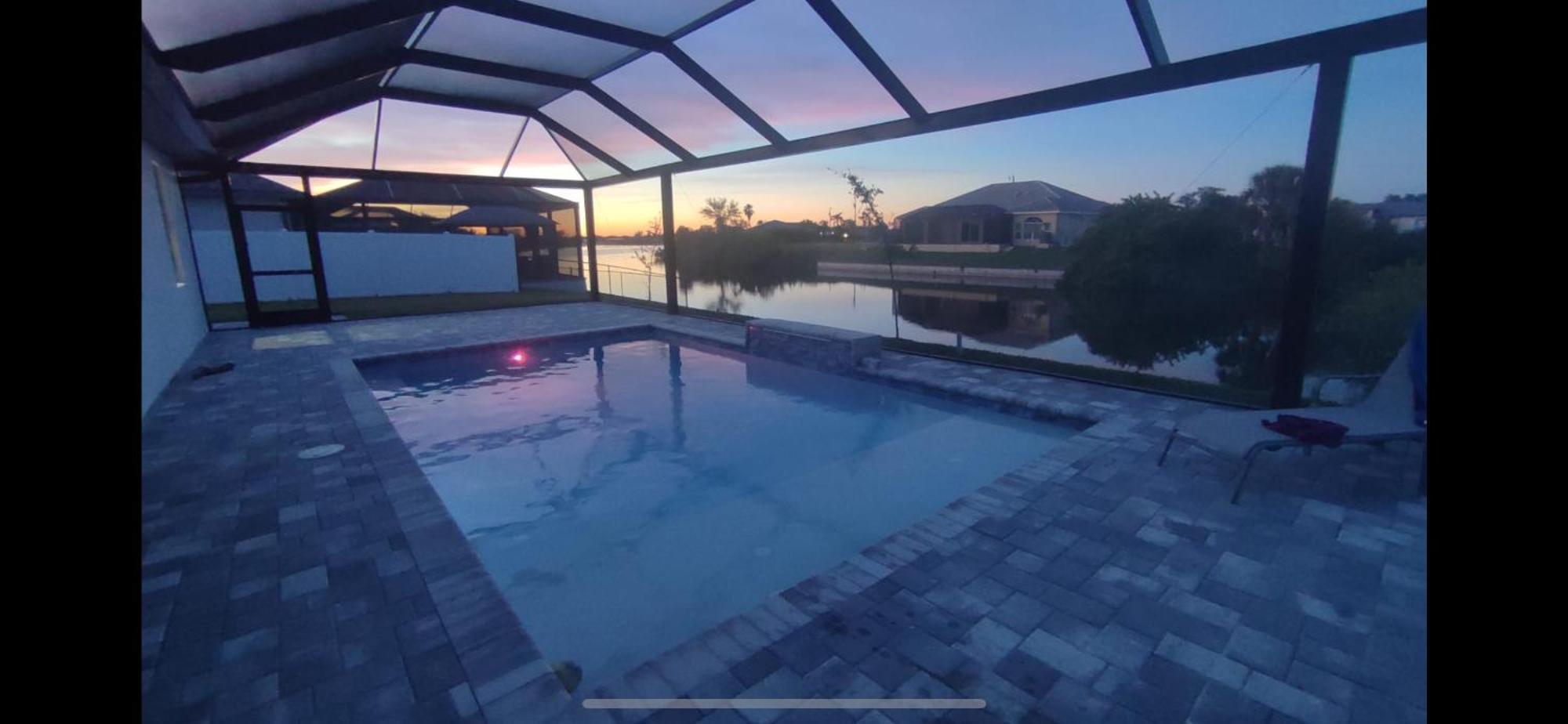 קייפ קורל Newly Built Villa Ballerina With Heated Pool And Incredible View Into Beautiful Arrowheadcanal מראה חיצוני תמונה